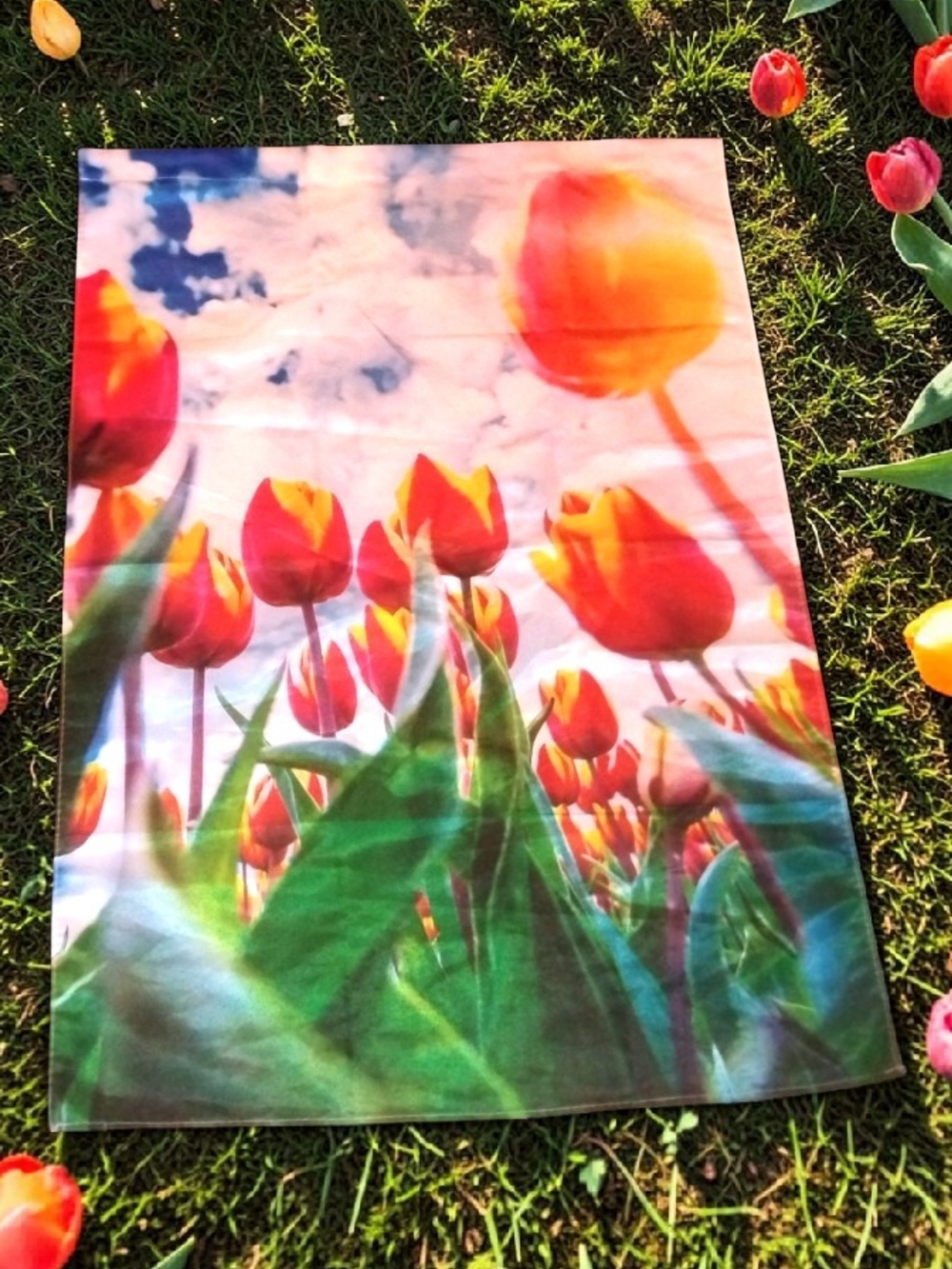NWOT Vibrant Tulip Garden Flag Spring Floral Double-Sided Yard Decor 12x18